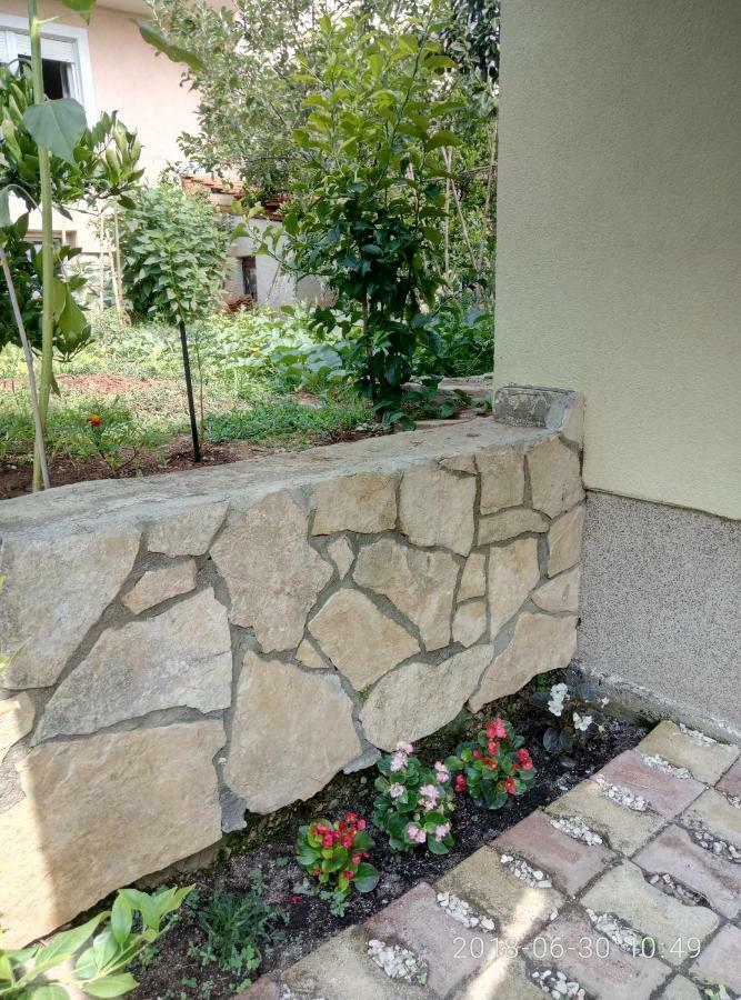 Apartman Vivian Pula Exterior foto