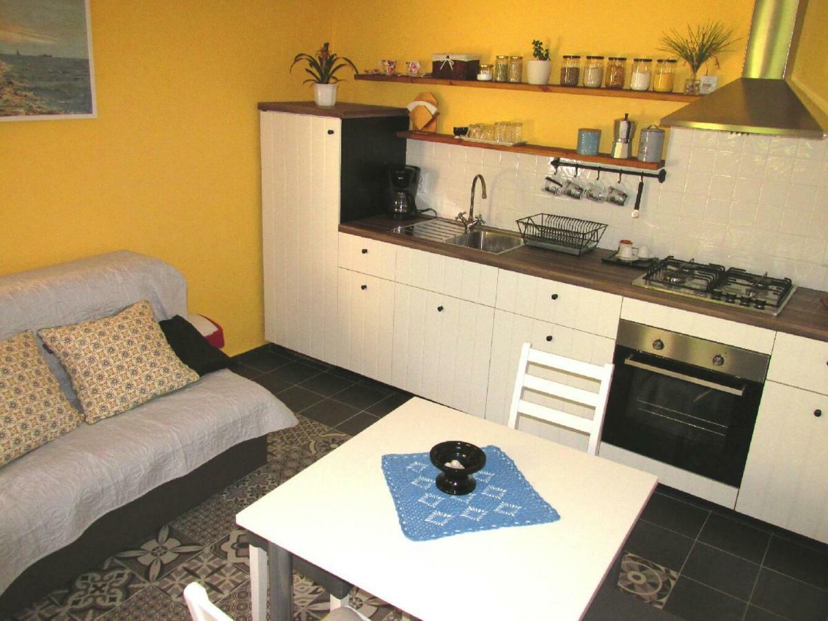 Apartman Vivian Pula Exterior foto